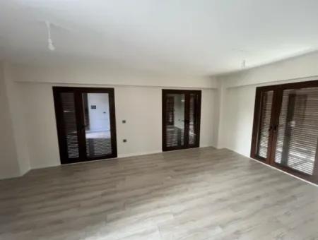 Villa For Sale In Marmaris Çetibeli Neighborhood With 3 Bedrooms And 3 Bathrooms In A Complex With A Detached Garden And Swimming Pool With Forest View