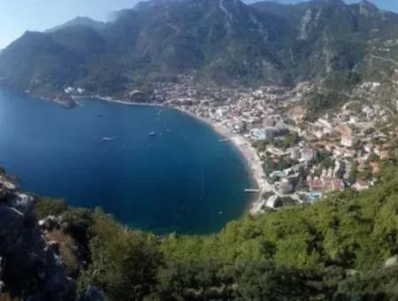 Marmaris Turunç Koyu İçerisinde  6 Villa Yapımına Uygun Satılık Deniz Manzaralı 3200M2 Arsa