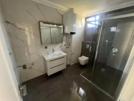 Marmaris İlçesi İçmeler Mahallesi Denize Yakın Müstakil Yüzme Havuzlu Yeni Bina 350M2 Arsa İçerisinde 3 Oda 1 Salon 3 Banyo 200M2  Ultra Lüks Satılık Villa